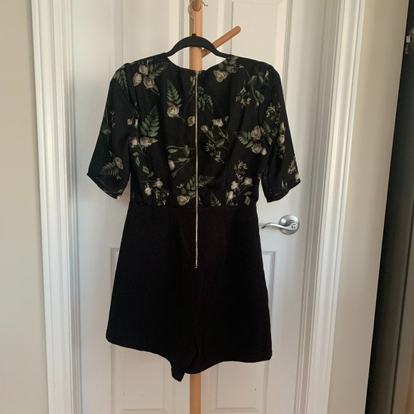 Angelseye Romper, Size 6. EUC - Picture 2 of 4